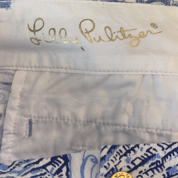Lilly Pulitzer Callahan Blue & White Shorts in Popped Up Stuffed Shells Print  2 - Picture 11 of 15